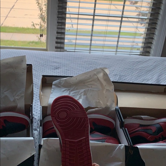 jordan 1 - Picture 3 of 5